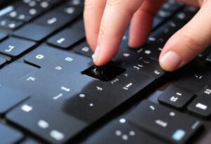 Read more about the article How to Improve Your Laptop Keyboard’s Lifespan